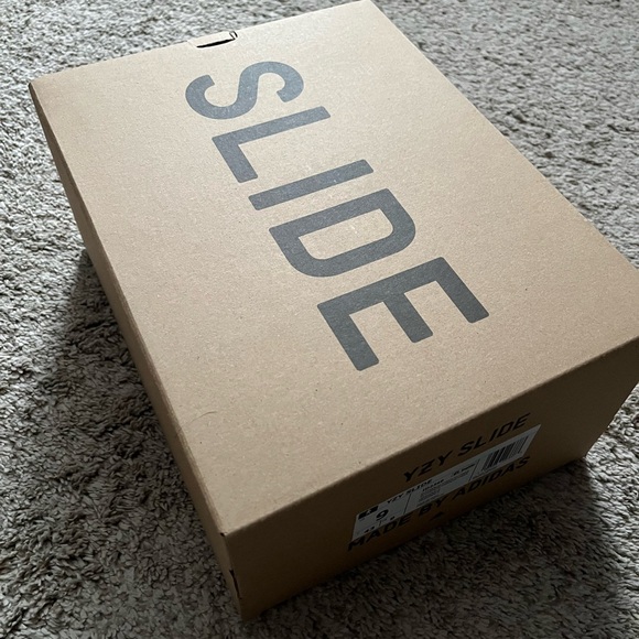 Yeezy Slide - Picture 5 of 5